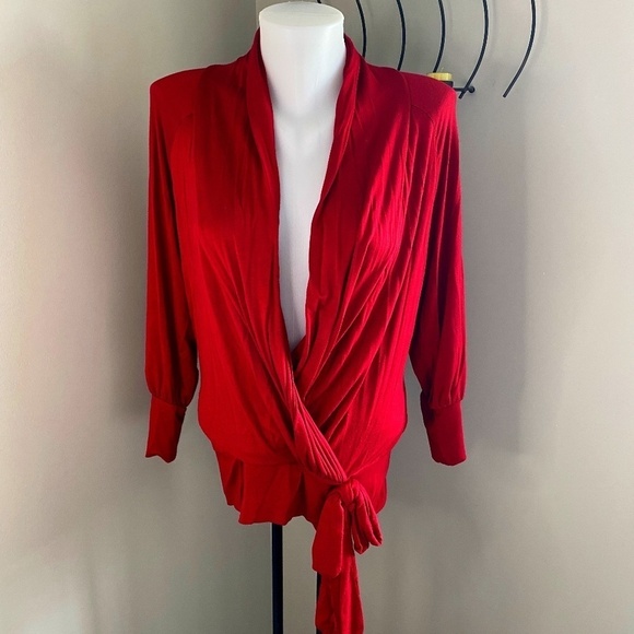 Guess by Marciano Women's Red Ultra Low Draped V-Neck Mock Tie Top Size Small - Picture 1 of 13